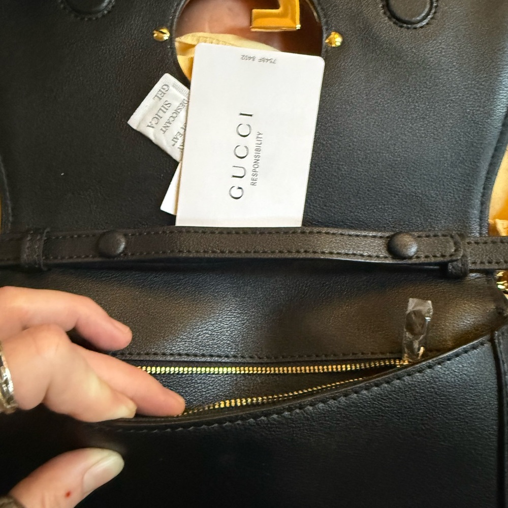 Gucci Black Shoulder Bag with Gold Accents - Picture 8 of 8